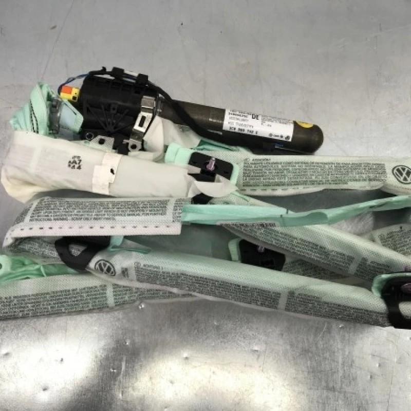 Airbag cortina dreapta Volkswagen Passat B7 2012