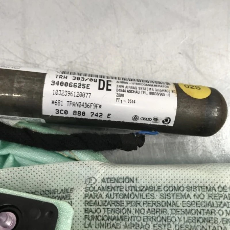 Airbag cortina dreapta / Volkswagen Passat B7 2012 / Interior