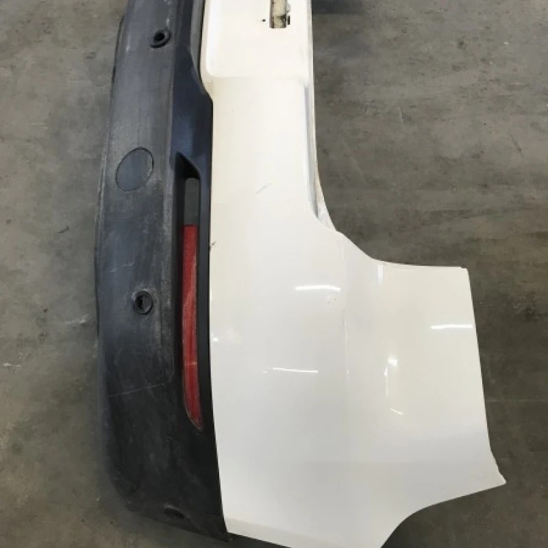 Bara spate / Volkswagen Tiguan 5N 2011 / Caroserie, oglinzi si faruri