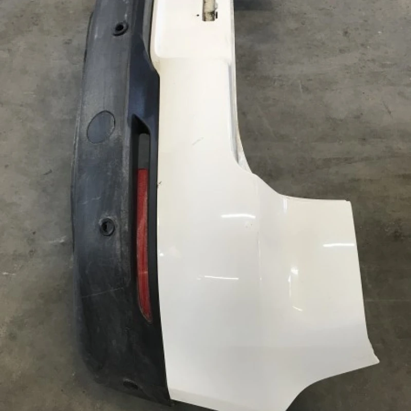 Bara spate / Volkswagen Tiguan 5N 2011 / Caroserie, oglinzi si faruri