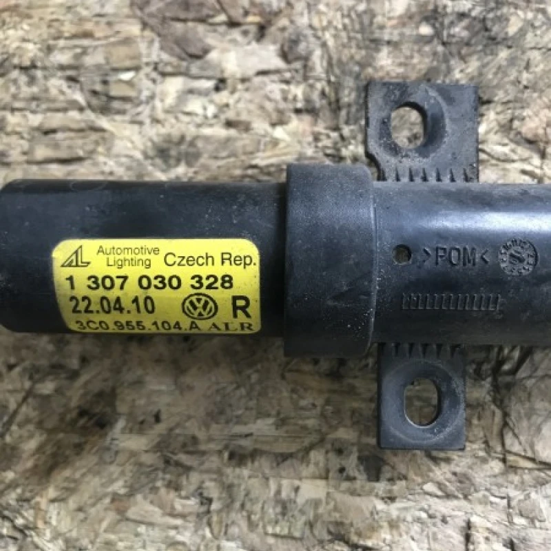 Spalator far dreapta / Volkswagen Passat B6 2010 / Caroserie, oglinzi si faruri