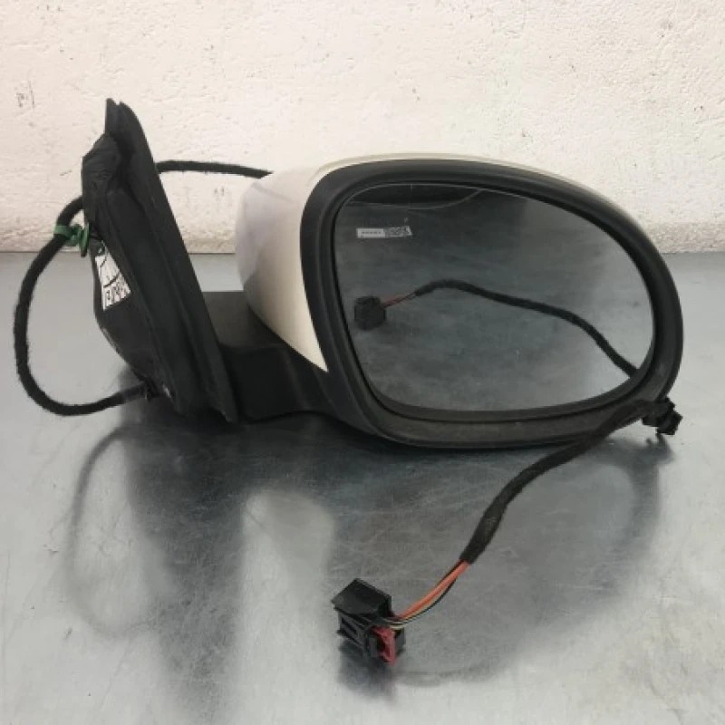 Oglinda dreapta / Volkswagen Tiguan 5N 2011 / Caroserie, oglinzi si faruri