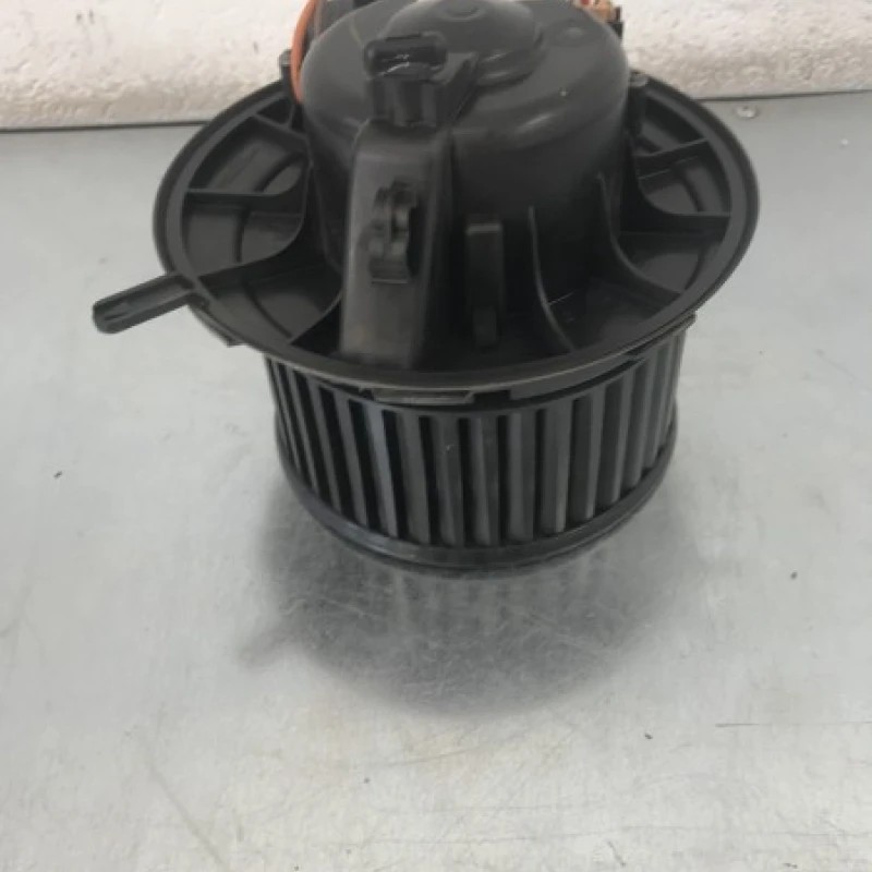 Ventilator aeroterma bord / Volkswagen Passat B7 2012 / Climatizare