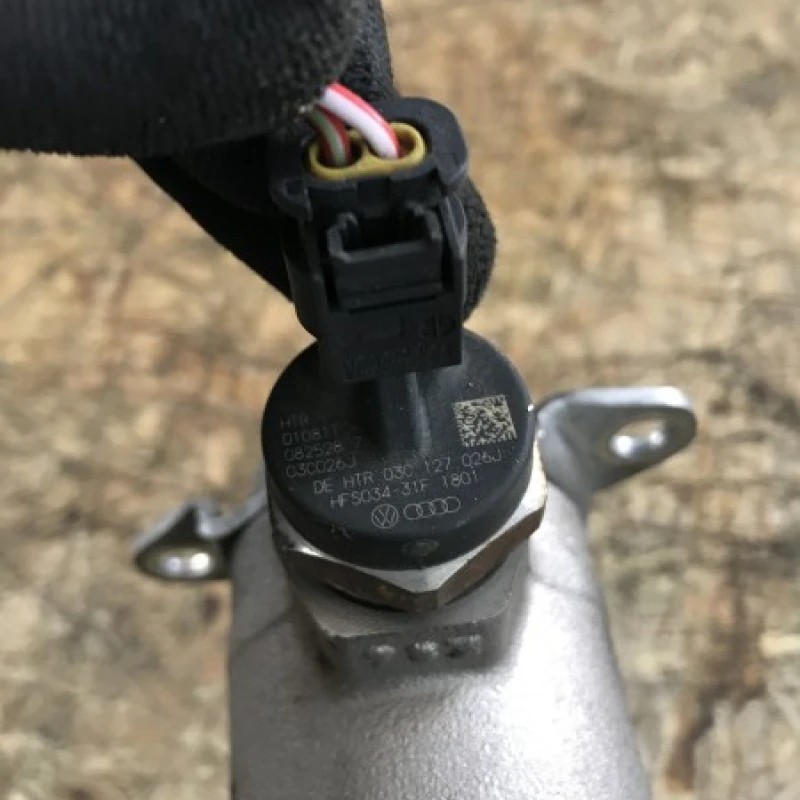 Pompa combustibil / Volkswagen Passat B7 2012 / Motor, racire si evacuare