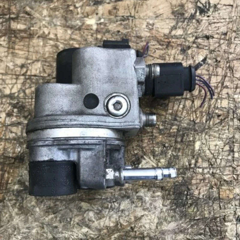 Regulator presiune gaz / Volkswagen Passat B7 2012 / Motor, racire si evacuare