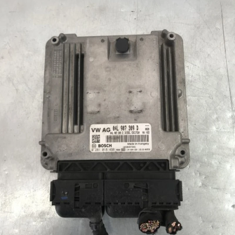 Calculator motor ecu Volkswagen 