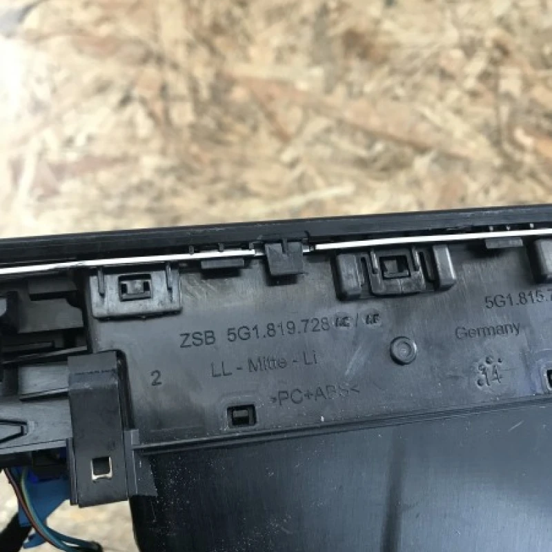 Grila aer bord / Volkswagen Golf MK7 2014 / Interior
