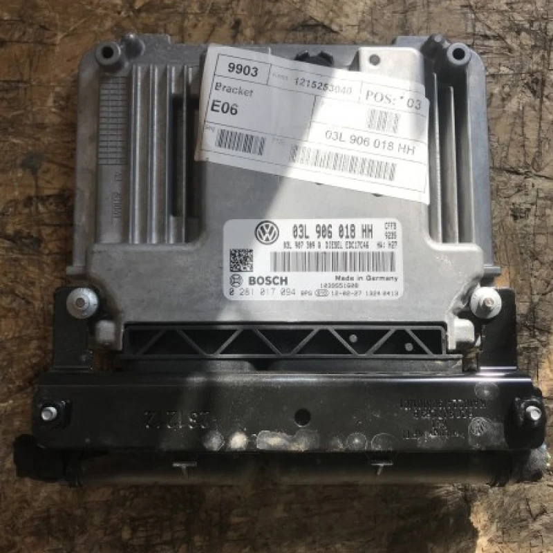 Calculator motor ecu Volkswagen 