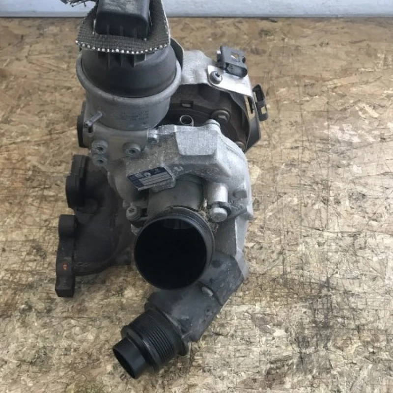 Turbosuflanta turbo turbina Volkswagen 