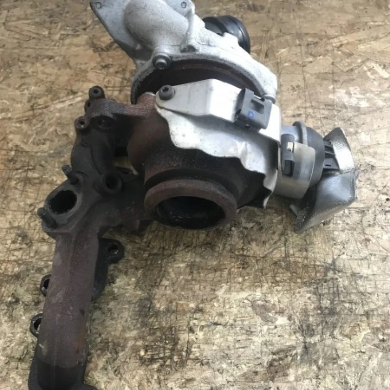 Turbosuflanta turbo turbina / Volkswagen Sharan 7N 2012 / Motor, racire si evacuare