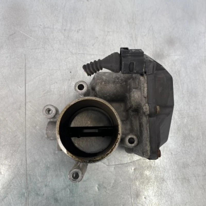 Clapeta de acceleratie / Volkswagen Tiguan 5N 2011 / Motor, racire si evacuare