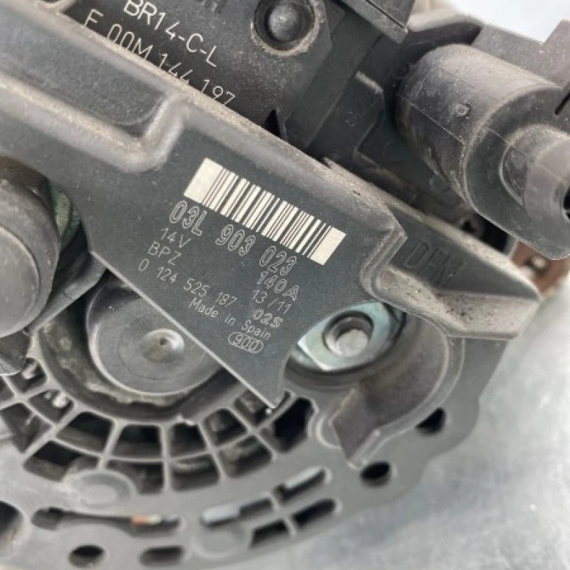 Alternator / Volkswagen Tiguan 5N 2011 / Motor, racire si evacuare