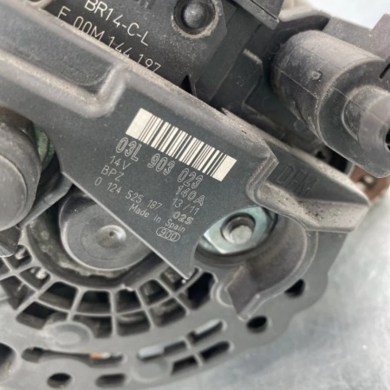 Alternator / Volkswagen Tiguan 5N 2011 / Motor, racire si evacuare