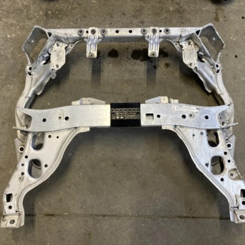 Punte fata jug motor / BMW X1 E84 2012 / Caroserie, oglinzi si faruri