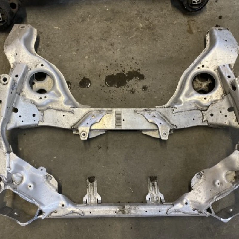 Punte fata jug motor / BMW X1 E84 2012 / Caroserie, oglinzi si faruri