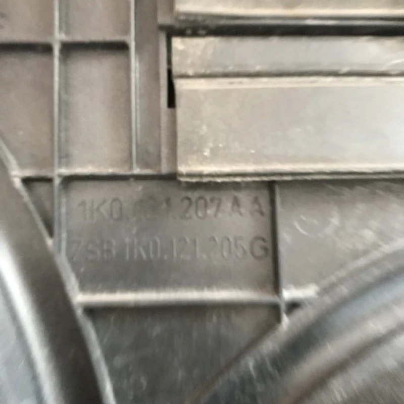 Electroventilator / Volkswagen Passat B6 2006 / Caroserie, oglinzi si faruri