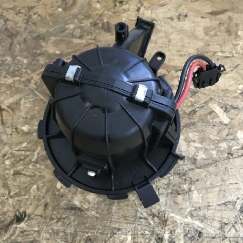 Ventilator bord / Audi A4 B8 2010 / Interior