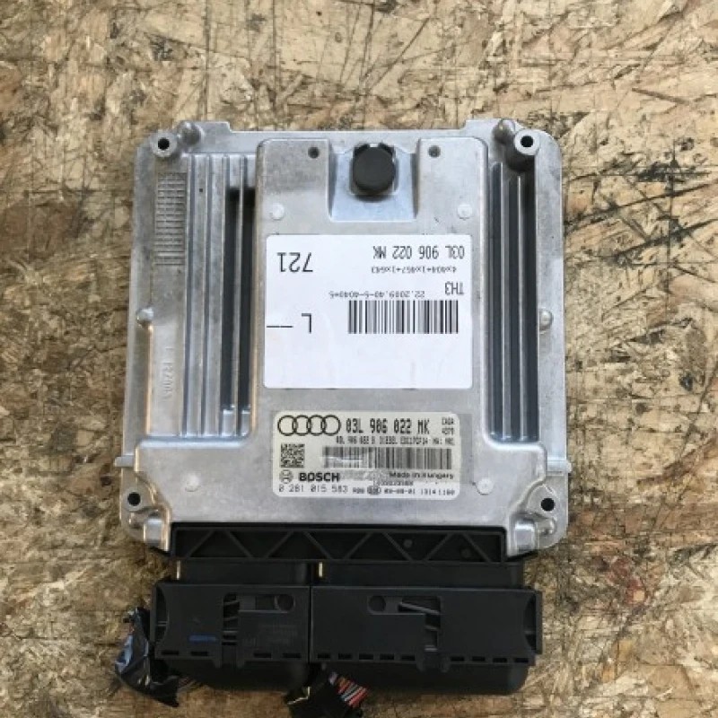 Calculator motor ECU Audi A4 B8 2010