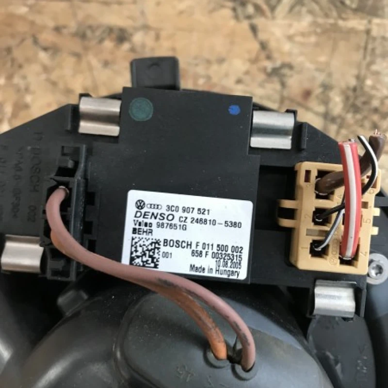 Ventilator bord / Volkswagen Passat B6 2006 / Interior