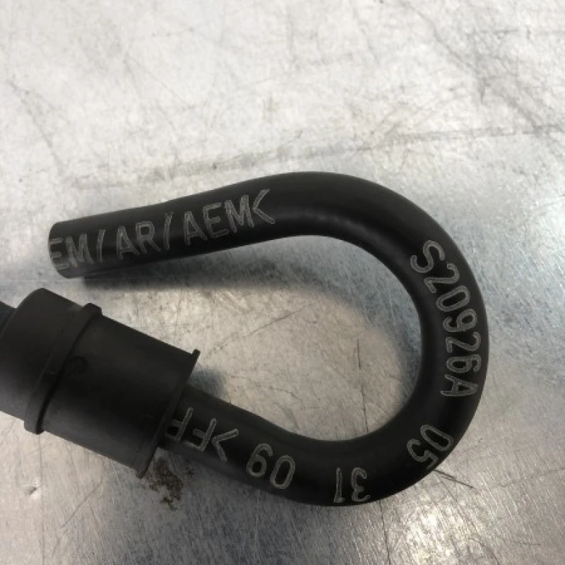 Furtun retur injectoare / Audi A4 B8 2010 / Motor, racire si evacuare