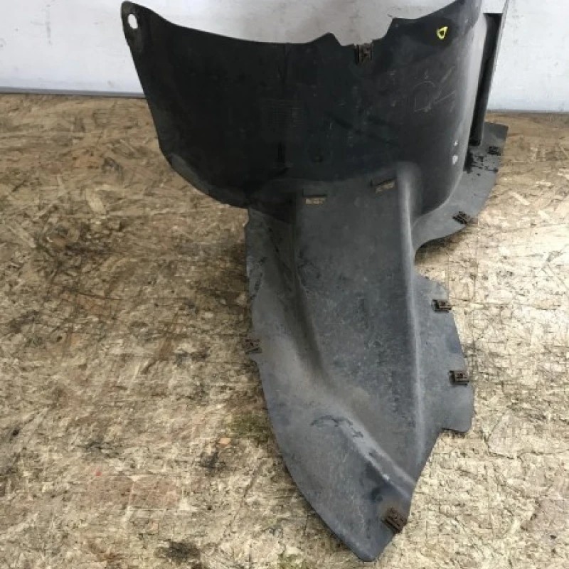 Carenaj dreapta fata mic / Volkswagen Passat B6 2006 / Caroserie, oglinzi si faruri
