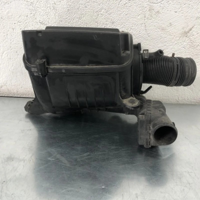Carcasa filtru aer / Volkswagen Passat B6 2006 / Motor, racire si evacuare