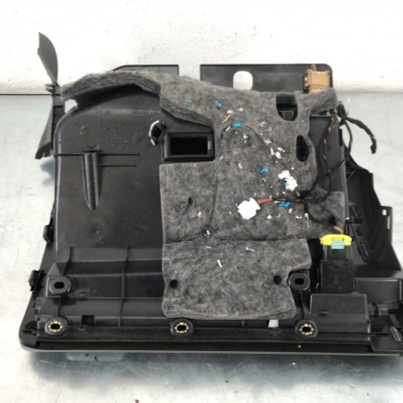 Torpedou / Audi A4 B8 2010 / Interior
