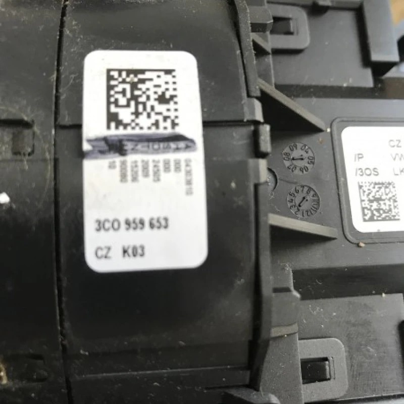 Spira volan cu manete / Volkswagen Passat B6 2006 / Interior