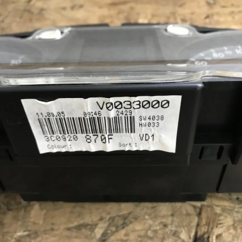 Ceas bord / Volkswagen Passat B6 2006 / Interior