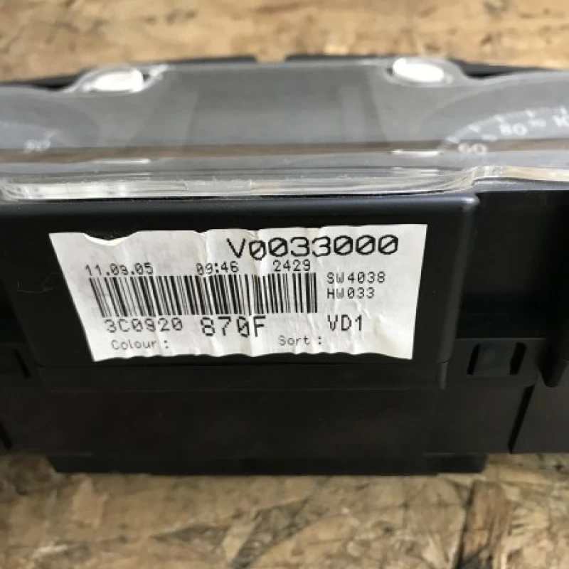 Ceas bord / Volkswagen Passat B6 2006 / Interior