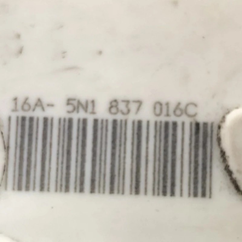 Iala broasca usa dreapta fata / Volkswagen Tiguan 5N 2011 / Caroserie, oglinzi si faruri