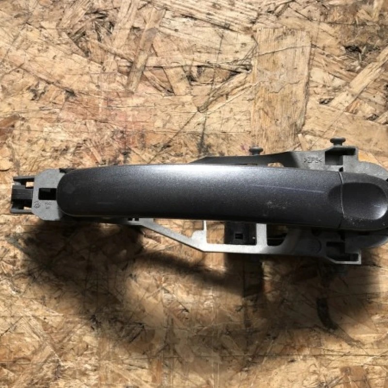 Maner usa dreapta spate / Volkswagen Golf MK6 2012 / Caroserie, oglinzi si faruri