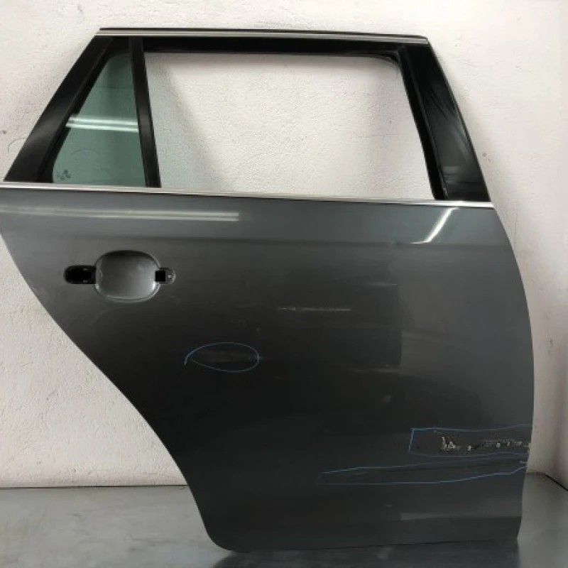 Usa dreapta spate / Volkswagen Golf MK6 2012 / Caroserie, oglinzi si faruri