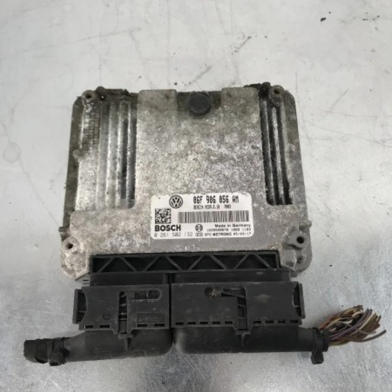 Calculator motor ECU Volkswagen 