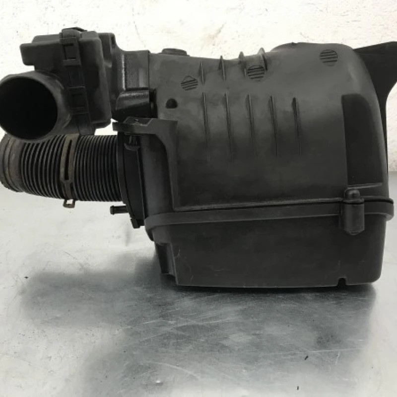 Carcasa filtru aer / Volkswagen Passat B6 2006 / Motor, racire si evacuare