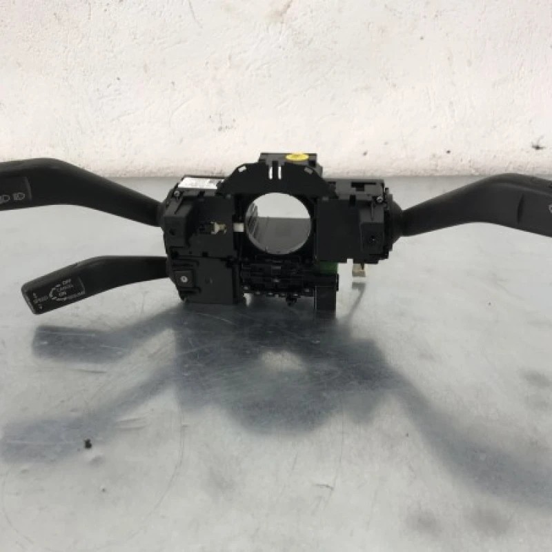 Bloc maneta semnalizare / Volkswagen Passat B6 2006 / Interior
