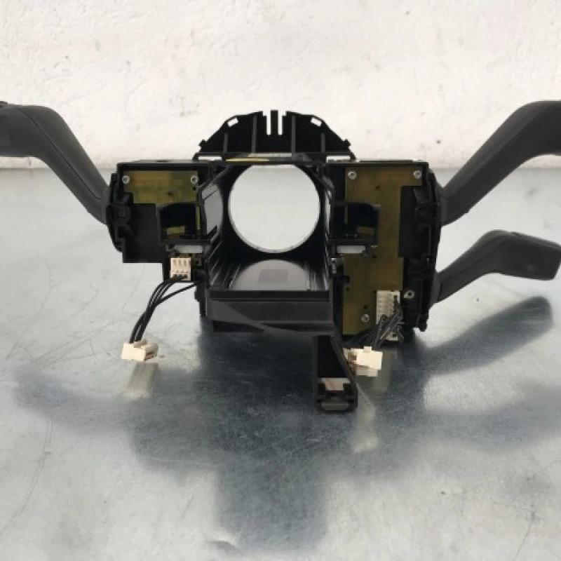Bloc maneta semnalizare / Volkswagen Passat B6 2006 / Interior
