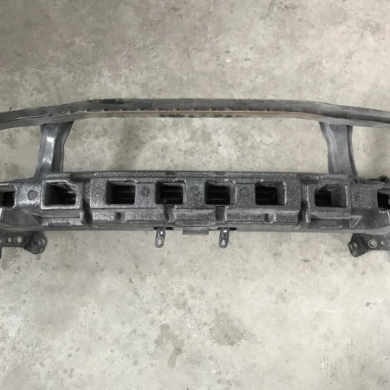 Intaritura armatura bara fata / Volkswagen Passat B6 2006 / Altele