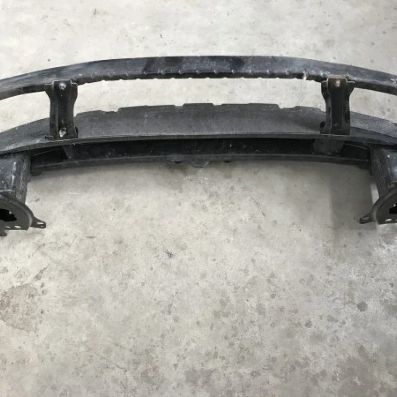 Intaritura armatura bara fata / Volkswagen Passat B6 2006 / Altele