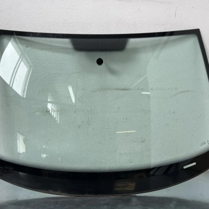 Parbriz 2021 / Volkswagen Golf MK6 2012 / Caroserie, oglinzi si faruri