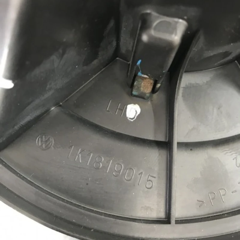 Ventilator bord / Volkswagen Golf MK6 2010 / Interior
