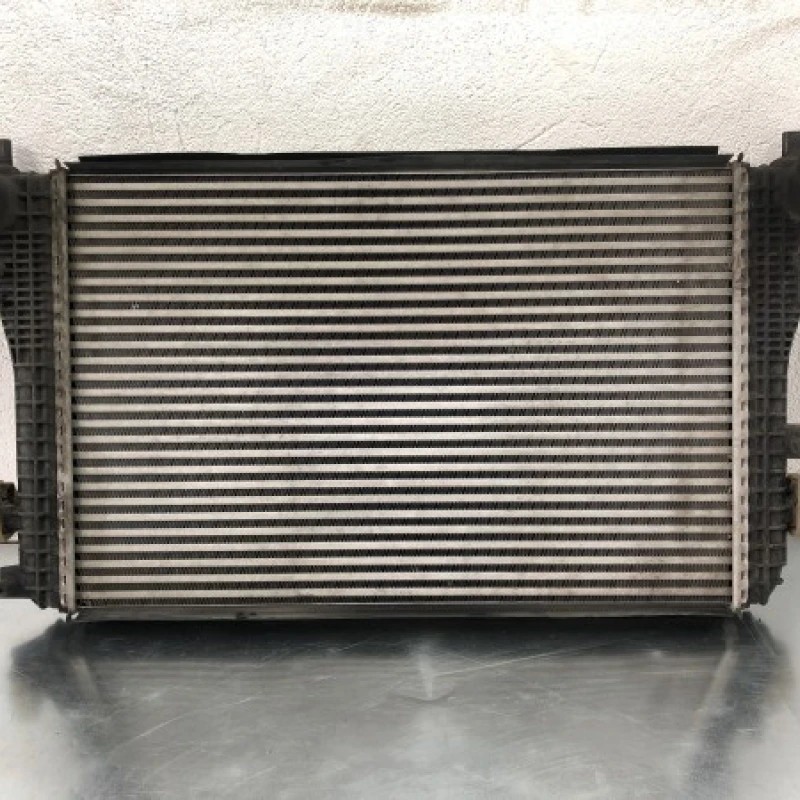 Radiator intercooler Volkswagen Golf MK6 2010