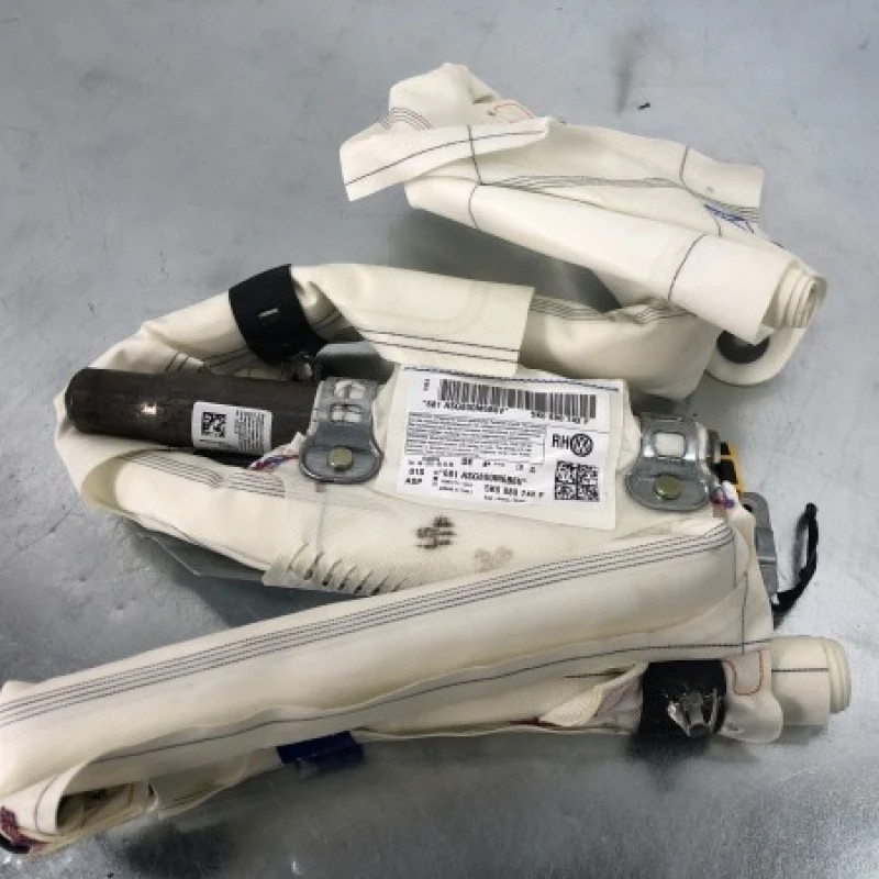 Airbag cortina dreapta Volkswagen Golf MK6 2011