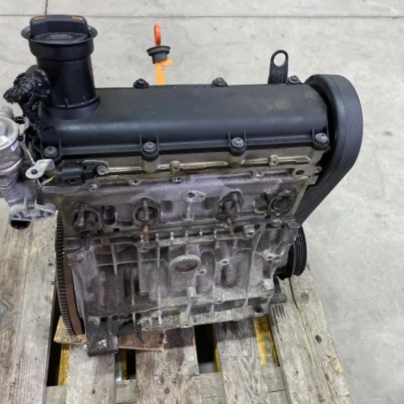 Motor benzina CCSA / Volkswagen Golf MK6 2010 / Motor, racire si evacuare