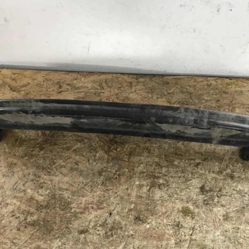 Armatura intaritura bara spate / Volkswagen Golf MK6 2009 / Caroserie, oglinzi si faruri