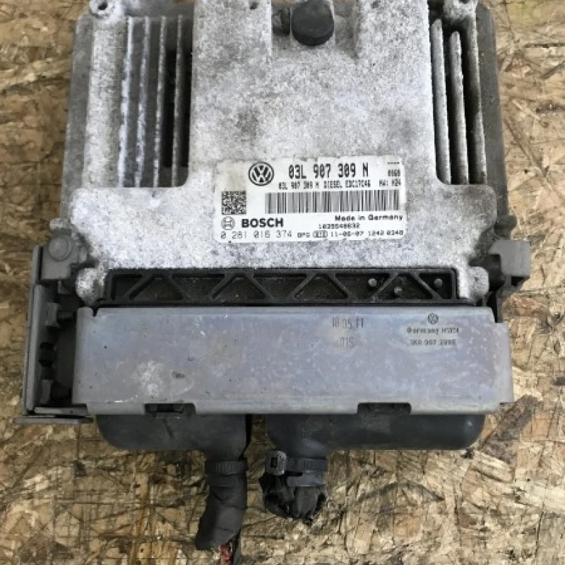 Calculator motor ECU Volkswagen 