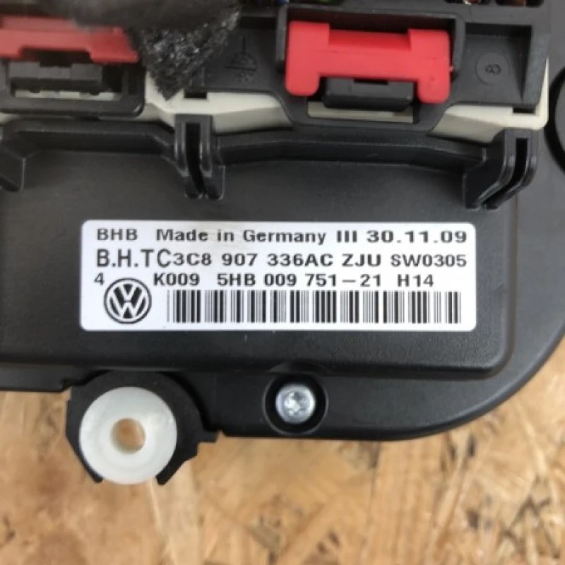 Climatronic / Volkswagen Golf MK6 2010 / Interior