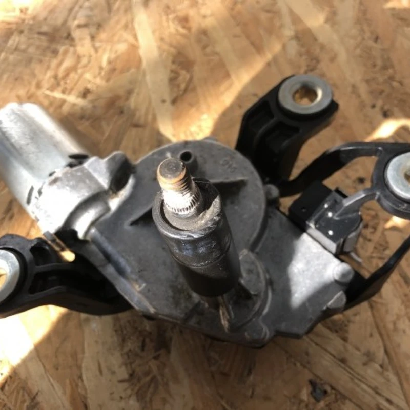 Motoras stergator haion Volkswagen 
