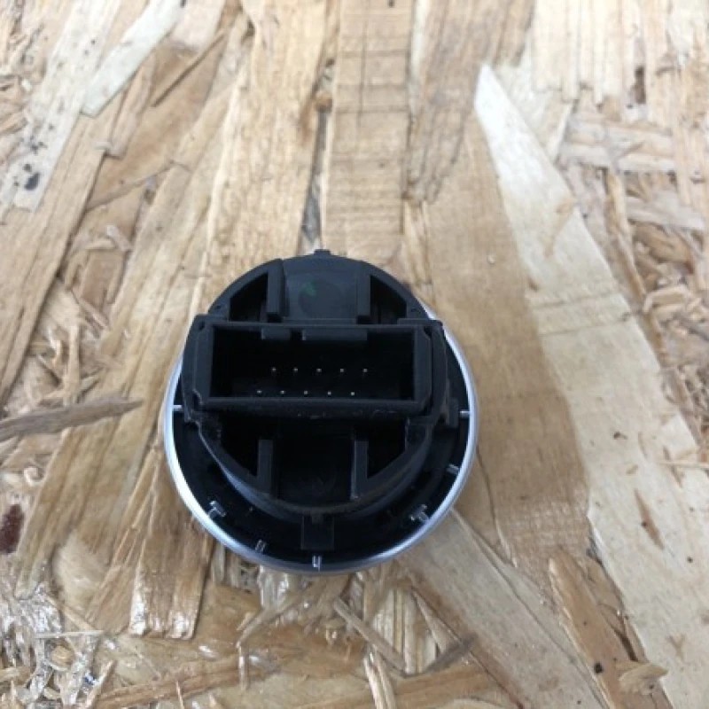 Buton start stop / BMW Seria 1 E82 2010 / Interior