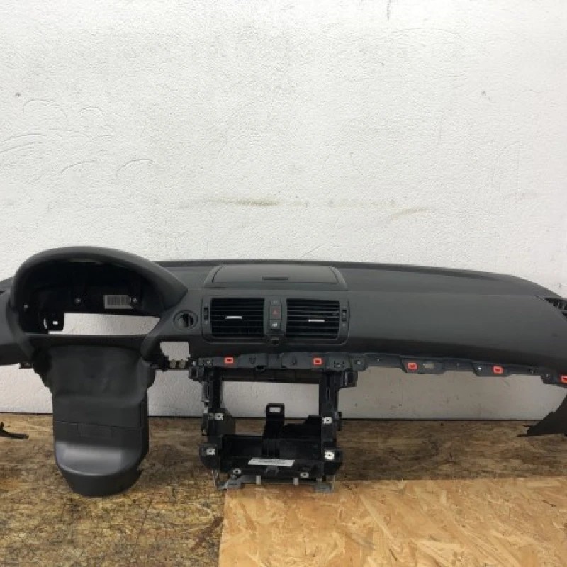 Plansa bord / BMW Seria 1 E82 2010 / Interior